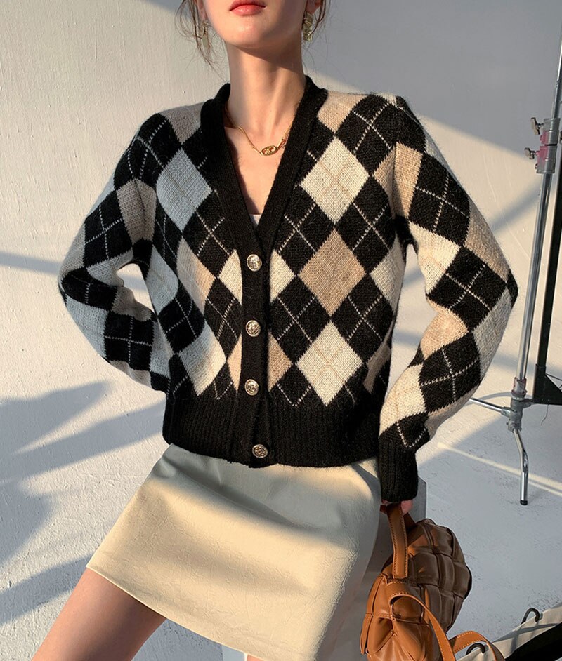 Women's Grid Patterned Knitted Sweater