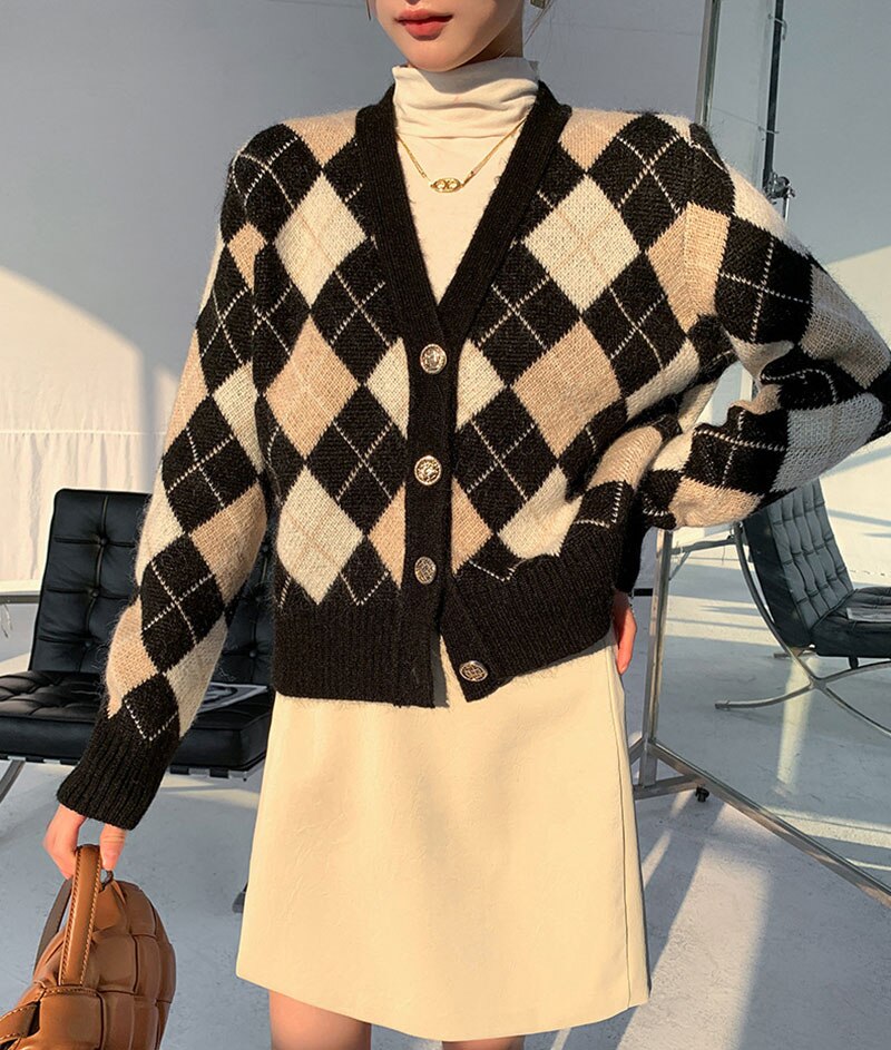 Women's Grid Patterned Knitted Sweater