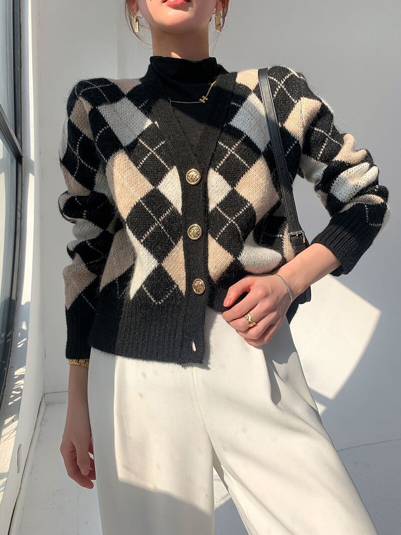 Women's Grid Patterned Knitted Sweater