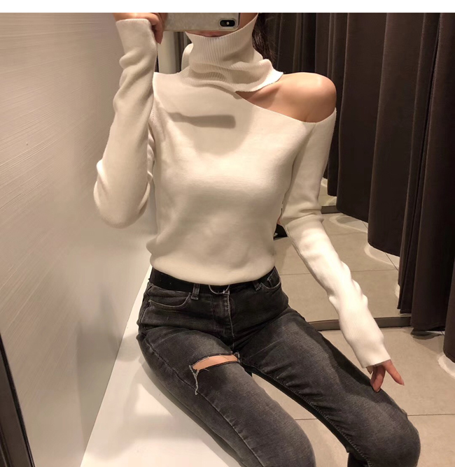 Women's Off Shoulder Knitted Sweater