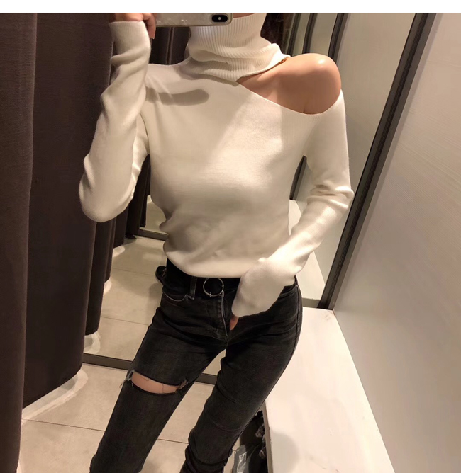 Women's Off Shoulder Knitted Sweater