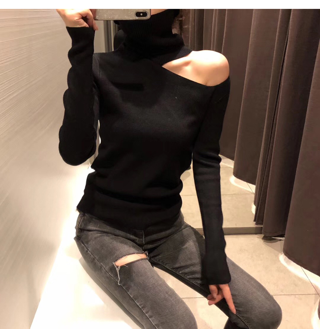 Women's Off Shoulder Knitted Sweater