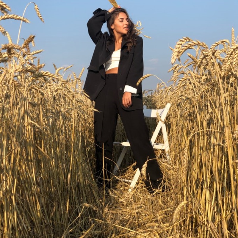 Women's Single-Breasted Black Blazer