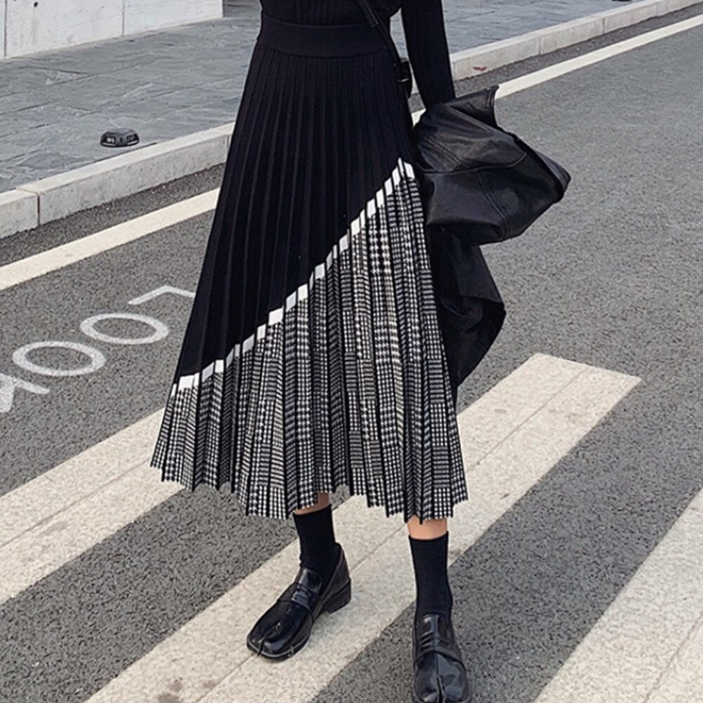 Women's Houndstooth Pleated Midi Skirt