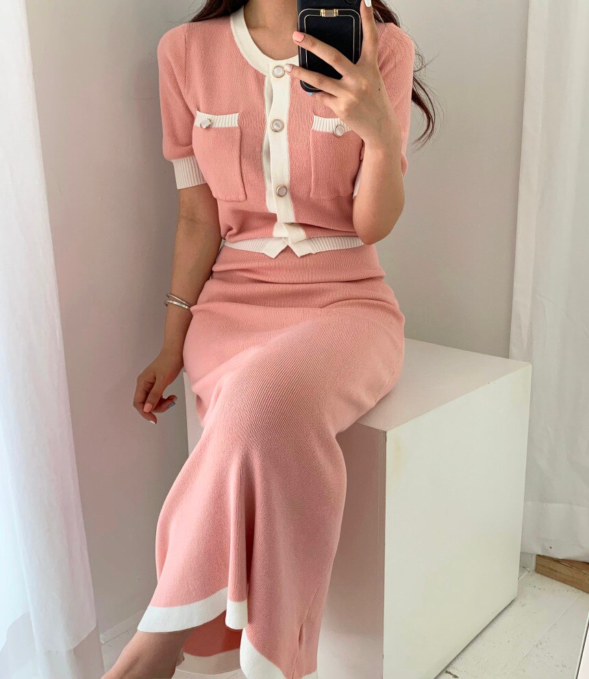 Women's Elegant Knitted Suit