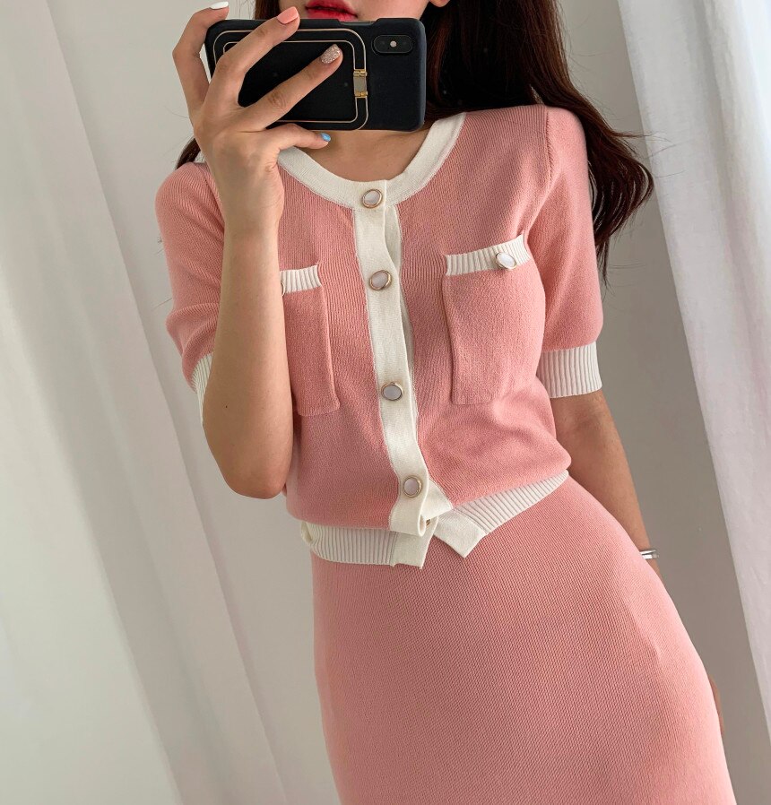 Women's Elegant Knitted Suit