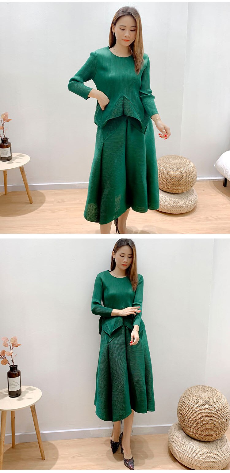 Women's Pleated Loose Pullover with Midi Skirt Set