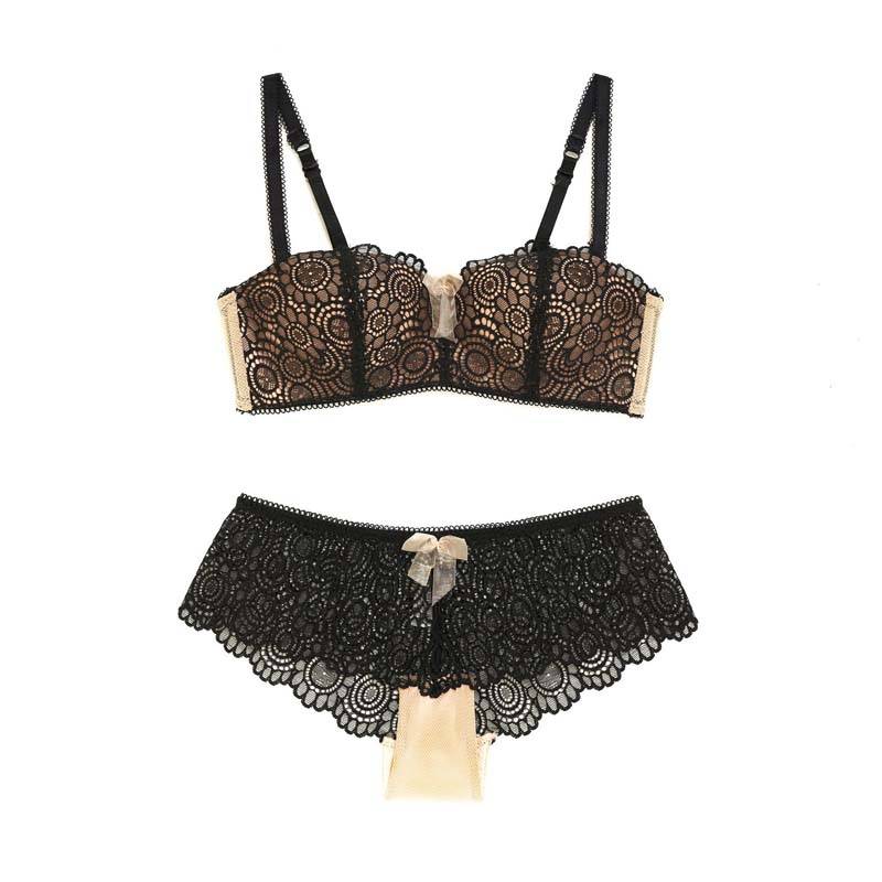 Plus Size Women's Lingerie Set with Bow Detail