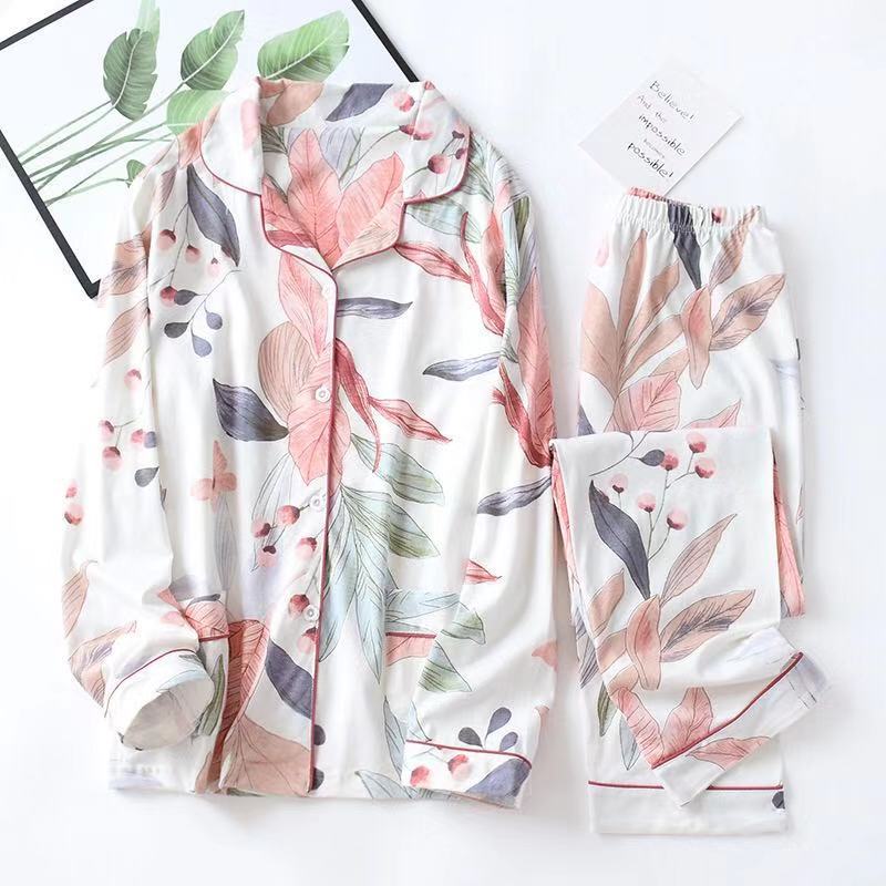 Women's Leaves Printed Pajama Set